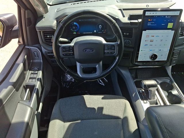 2024 Ford F-150 Lightning Flash