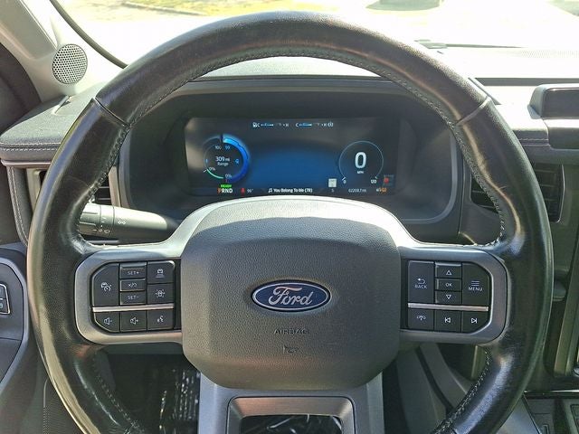 2024 Ford F-150 Lightning Flash