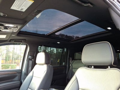 2024 Chevrolet Suburban Premier