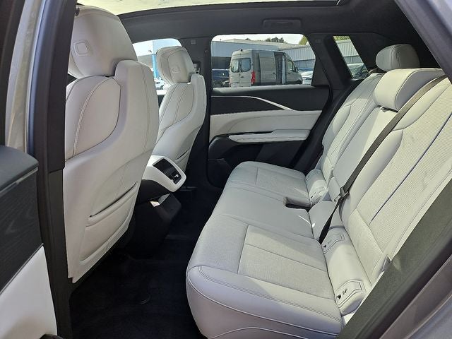 2024 Cadillac LYRIQ Sport