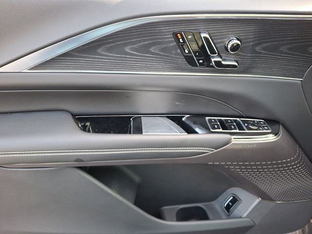 2025 Cadillac LYRIQ Sport