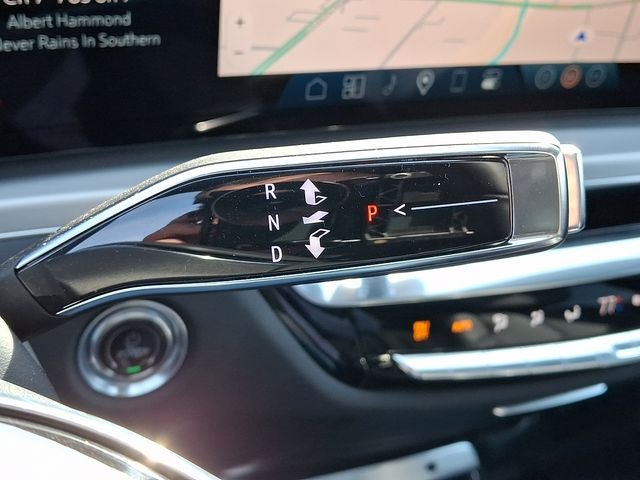 2025 Cadillac LYRIQ Sport