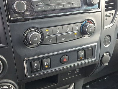 2022 Nissan Titan SV