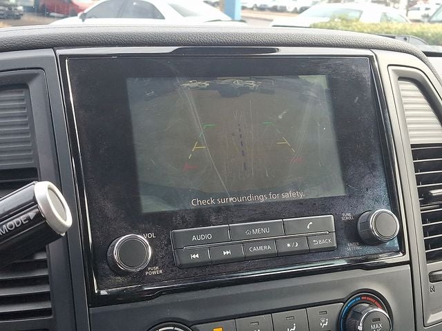 2022 Nissan Titan SV