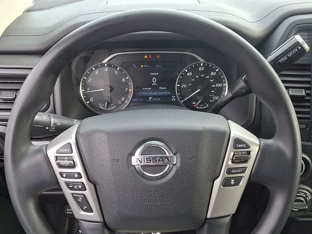 2022 Nissan Titan SV