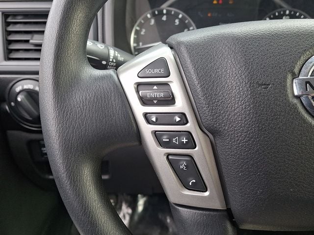 2022 Nissan Titan SV