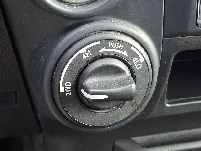 2022 Nissan Titan SV