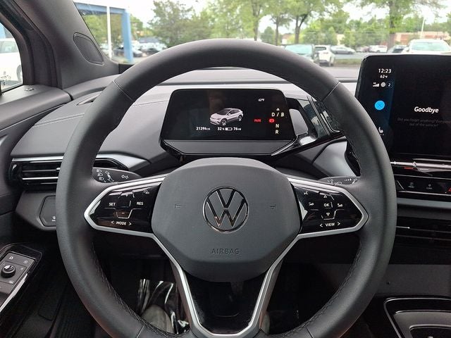 2023 Volkswagen ID.4 Pro