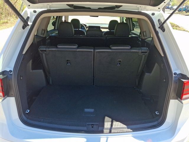 2025 Volkswagen Atlas 2.0T SE