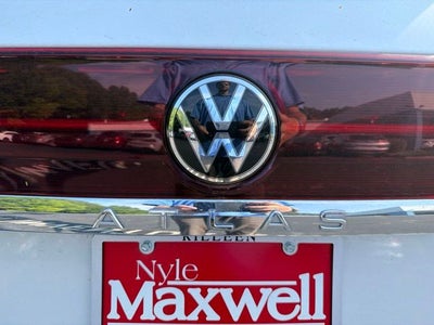 2024 Volkswagen Atlas 2.0T SEL Premium R-Line