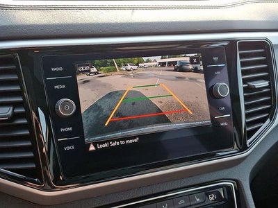 2022 Volkswagen Atlas Cross Sport 2.0T SEL R-Line