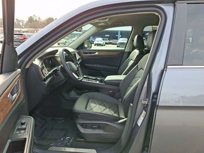 2024 Volkswagen Atlas 2.0T SE w/Technology