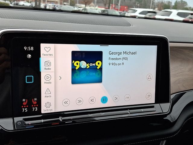 2024 Volkswagen Atlas 2.0T SE w/Technology