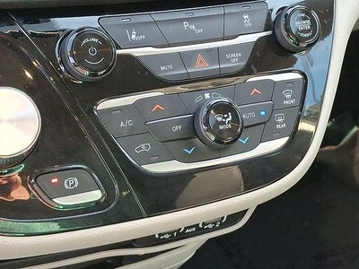 2022 Chrysler Pacifica Hybrid Touring L