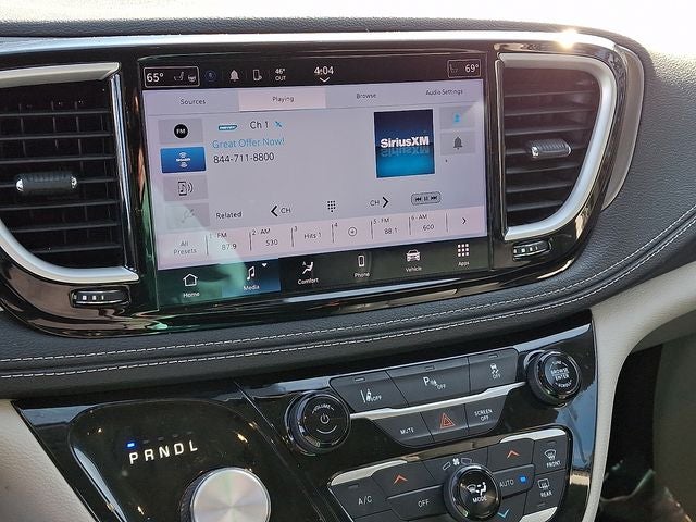 2022 Chrysler Pacifica Hybrid Touring L