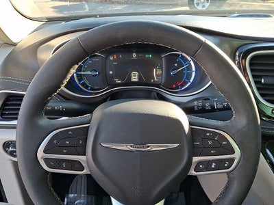 2024 Chrysler Pacifica Hybrid Select