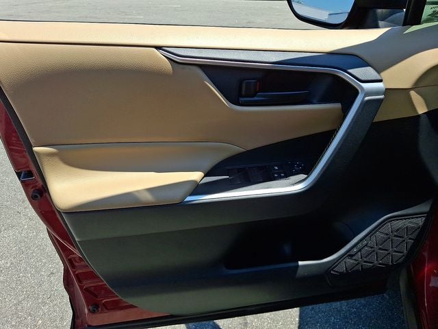 2019 Toyota RAV4 Hybrid LE