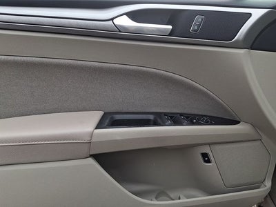 2019 Ford Fusion Hybrid SE