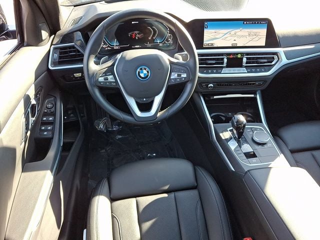 2022 BMW 3 Series 330e iPerformance