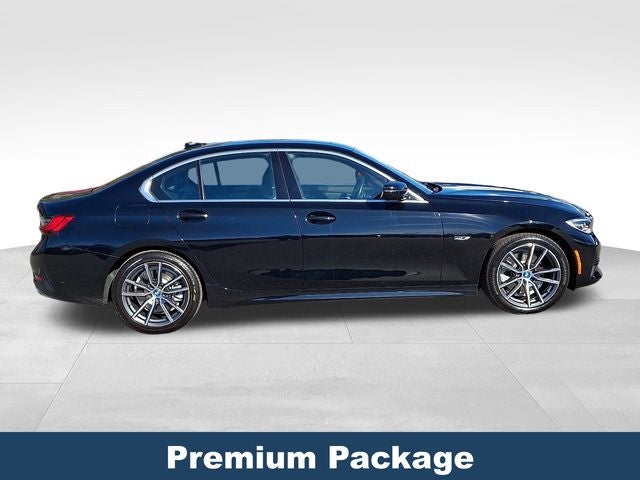 2022 BMW 3 Series 330e iPerformance