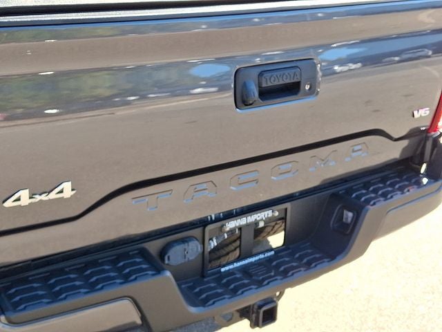 2022 Toyota Tacoma SR V6