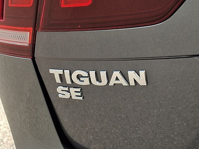2021 Volkswagen Tiguan 2.0T SE R-Line Black
