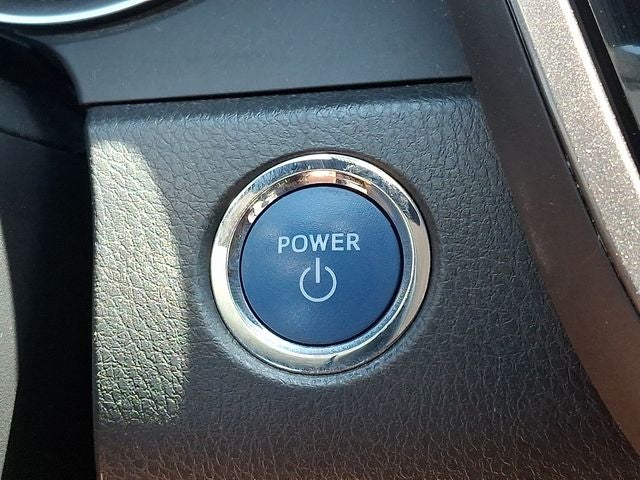 2022 Toyota Camry Hybrid LE