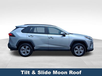 2022 Toyota RAV4 Hybrid XLE