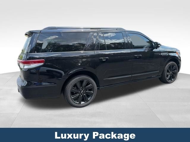2022 Lincoln Navigator L Reserve