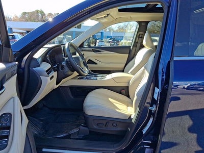 2024 INFINITI QX60 LUXE