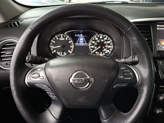 2019 Nissan Pathfinder SV