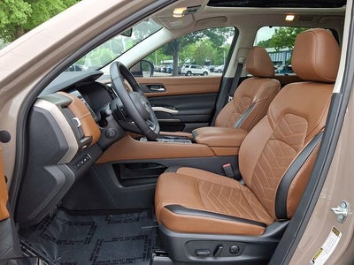 2024 Nissan Pathfinder Platinum