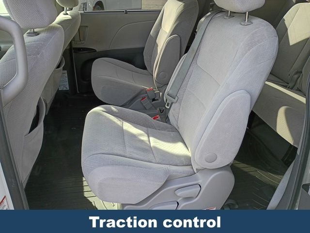 2015 Toyota Sienna LE 8 Passenger