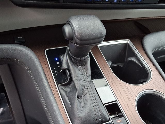 2021 Toyota Sienna LE 8 Passenger