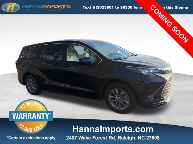 2025 Toyota Sienna LE 8 Passenger