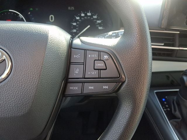 2025 Toyota Sienna LE 8 Passenger