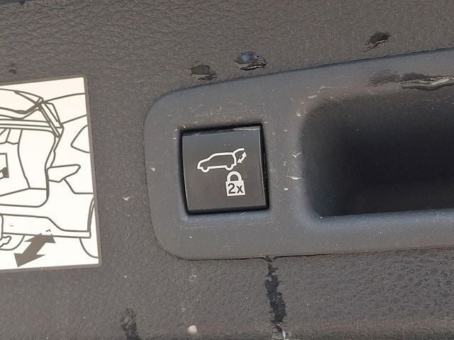 2023 Toyota Sienna XSE 7 Passenger