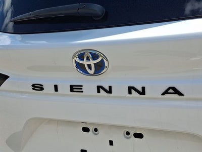 2023 Toyota Sienna XSE 7 Passenger