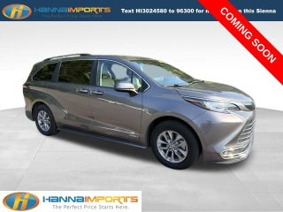 2021 Toyota Sienna XLE 8 Passenger