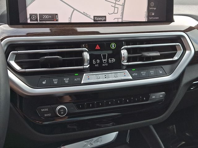 2024 BMW X4 xDrive30i