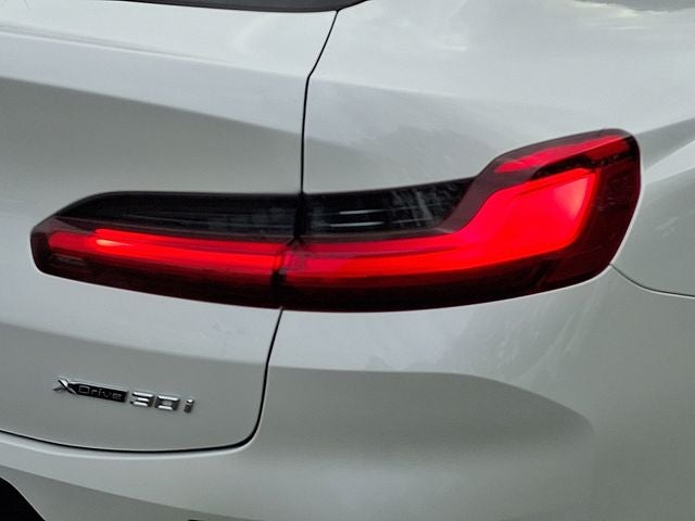 2025 BMW X4 xDrive30i