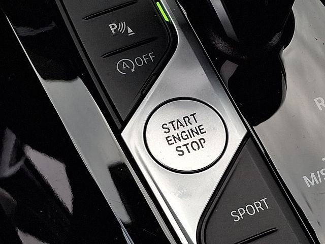 2025 BMW X4 xDrive30i