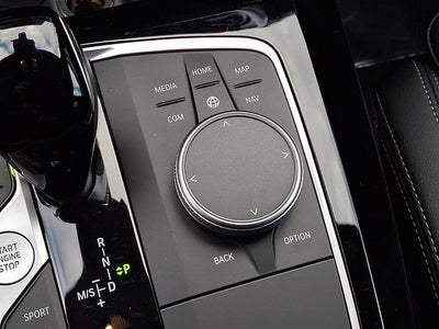 2025 BMW X4 xDrive30i