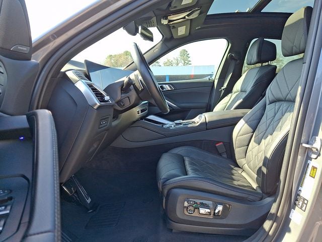 2025 BMW X6 xDrive40i