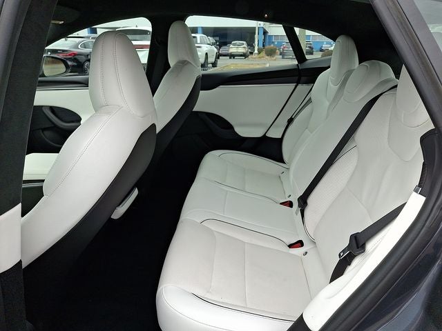 2022 Tesla Model S Plaid