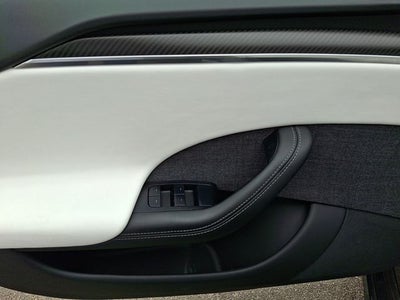 2022 Tesla Model S Plaid