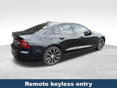 2023 Volvo S60 Recharge Plug-In Hybrid T8 Plus Dark Theme