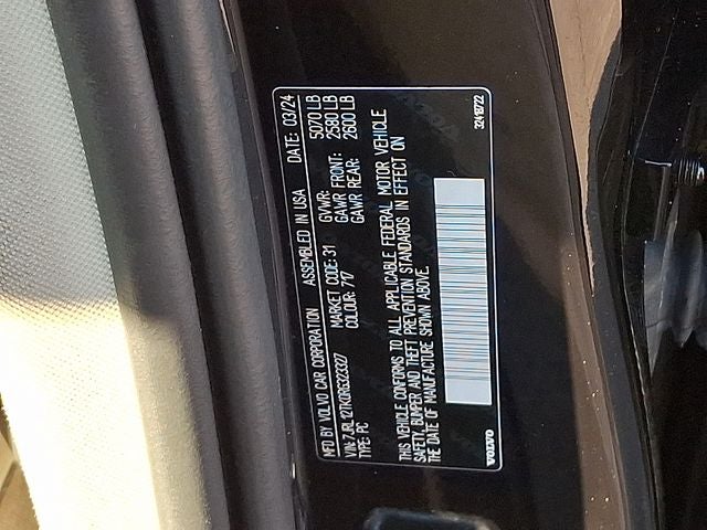 2024 Volvo S60 B5 Core Dark Theme