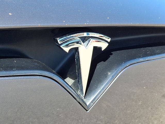 2023 Tesla Model X Standard Range