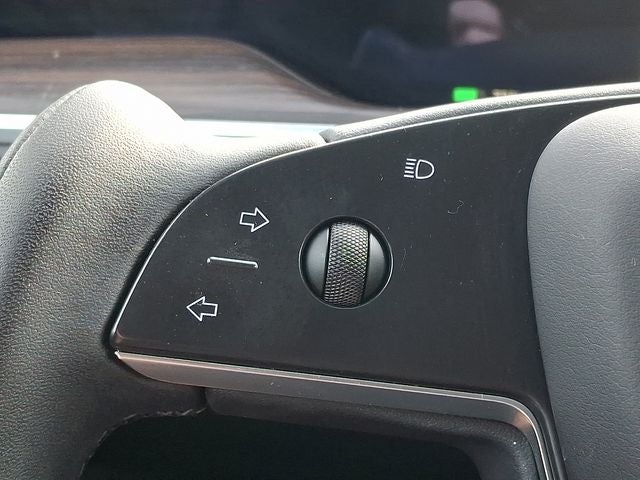 2022 Tesla Model X Base